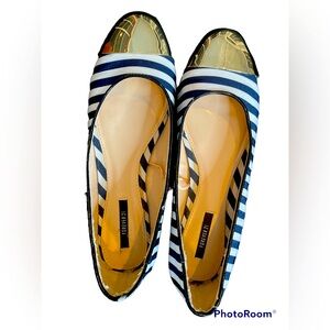 Very Cute!Forever 21 Blue and White with Gold Toe Ballet Flats.  Size 7